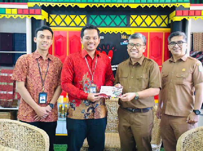 DPMPTSP Aceh Terima “Aceh Presentation Book Q2-2025” dari Bank Indonesia, Perkuat Sinergi Promosi Investasi Strategis